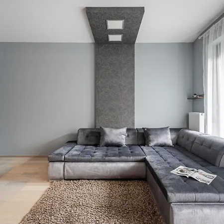 Urban Jungle Oasis King With Free Parking Apartment *