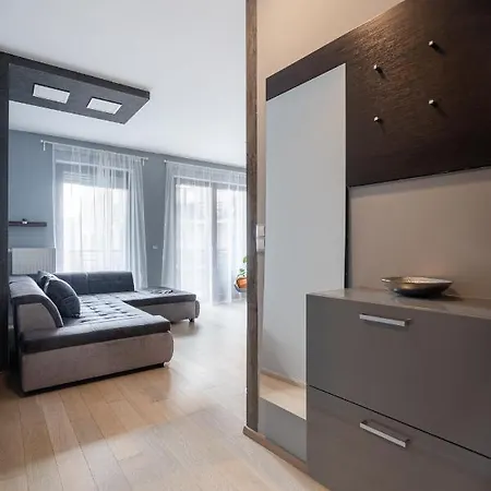 Apartment Urban Jungle Oasis King With Free Parking Budapest