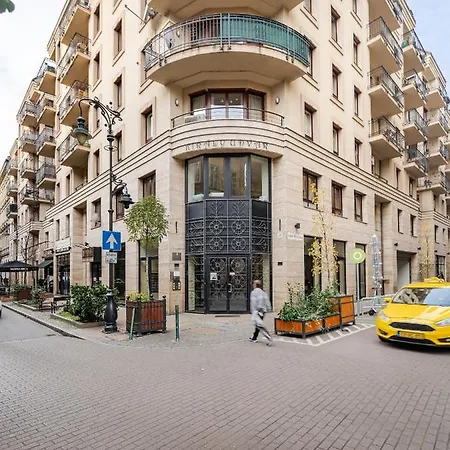 Urban Jungle Oasis King With Free Parking Apartment Budapest