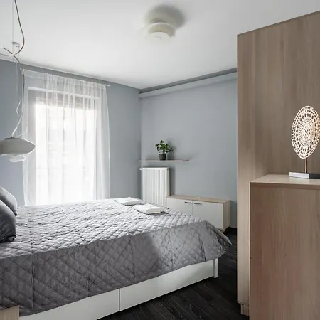 Urban Jungle Oasis King With Free Parking Apartament